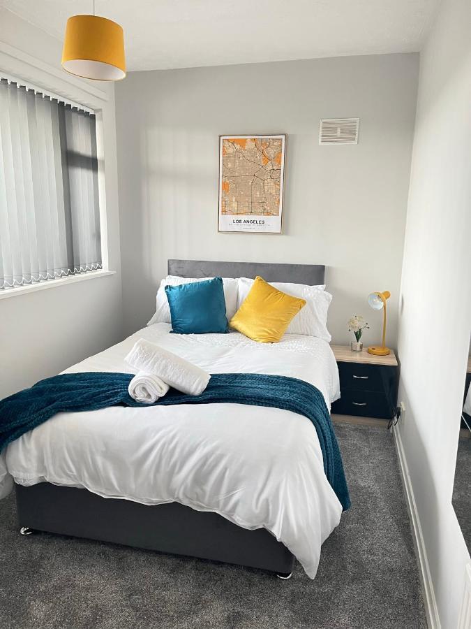 Hilltop Place Suites Near Doncaster Racecourse ภายนอก รูปภาพ