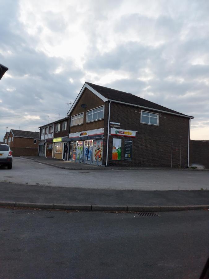 Hilltop Place Suites Near Doncaster Racecourse ภายนอก รูปภาพ