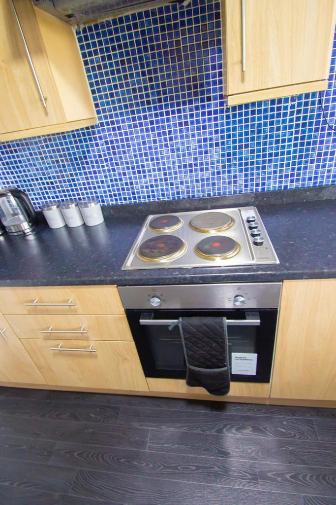 Hilltop Place Suites Near Doncaster Racecourse ภายนอก รูปภาพ
