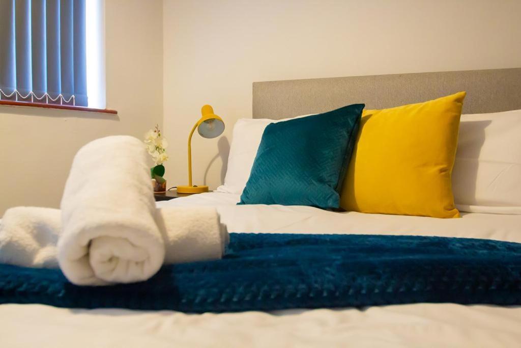 Hilltop Place Suites Near Doncaster Racecourse ภายนอก รูปภาพ